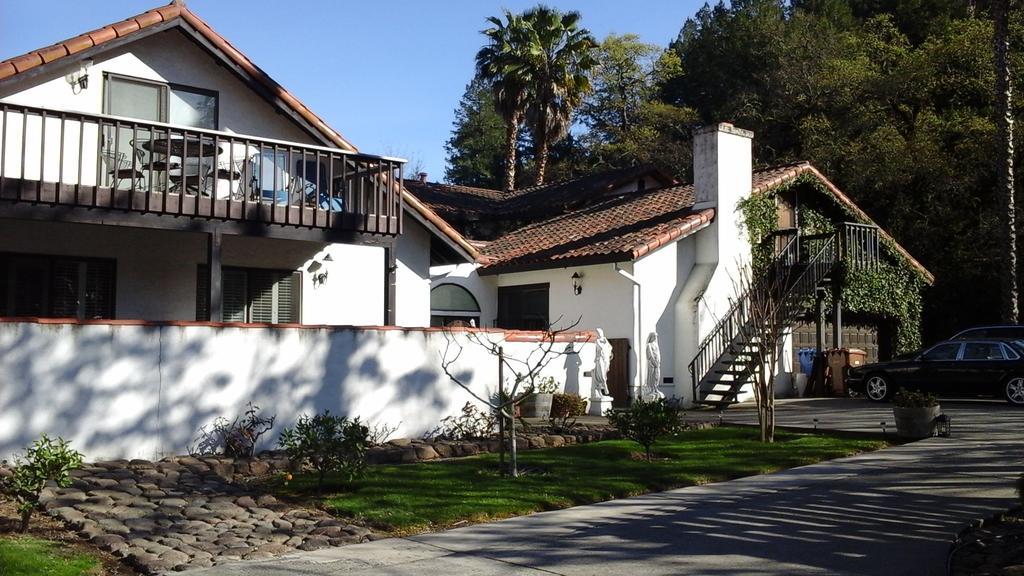 Spanish Villa Inn St. Helena Bagian luar foto