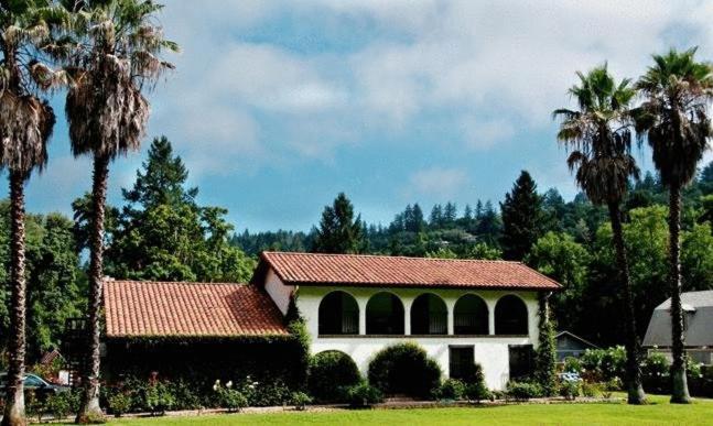 Spanish Villa Inn St. Helena Bagian luar foto