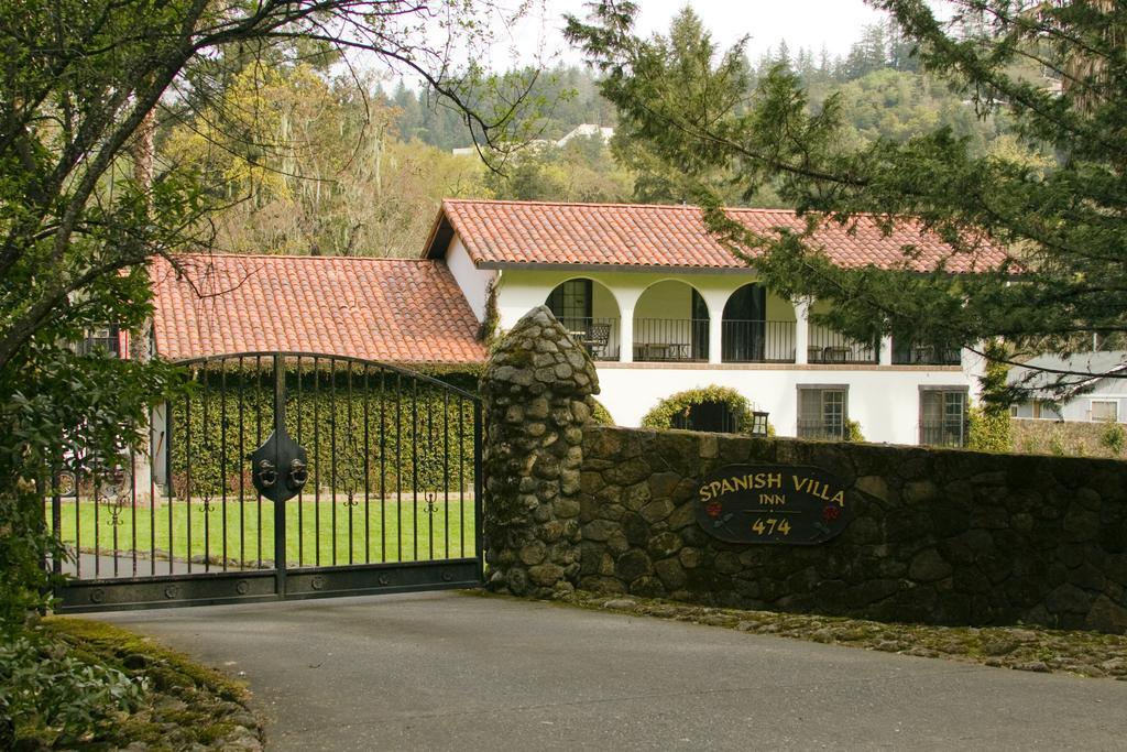Spanish Villa Inn St. Helena Bagian luar foto