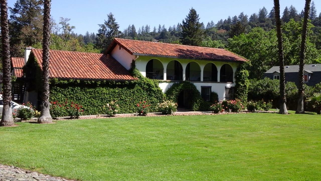 Spanish Villa Inn St. Helena Bagian luar foto